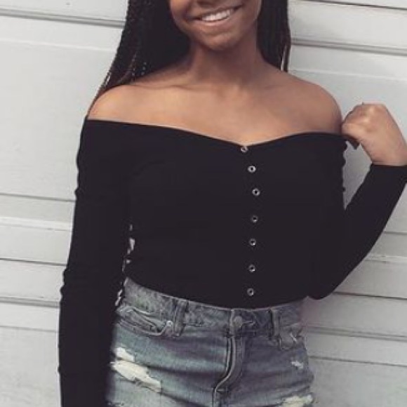 Black off-the-shoulder top - Picture 2 of 2